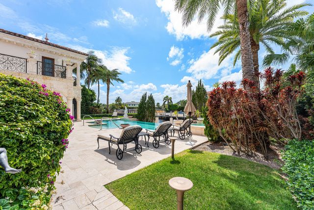 443 E Alexander Palm Road, Boca Raton, FL 33432