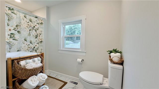 809 32nd Street, Vienna, WV 26105