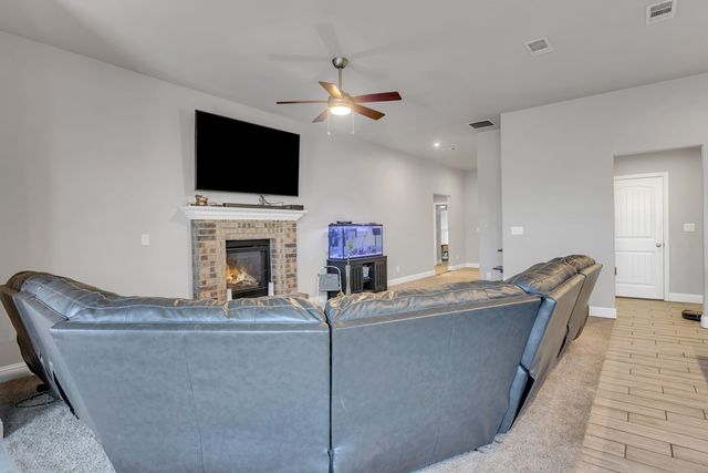 6912 Ranch Ave, Midland, TX 79705