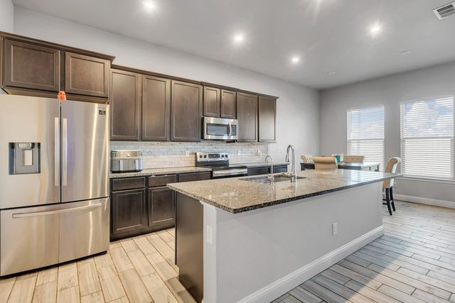 6912 Ranch Ave, Midland, TX 79705