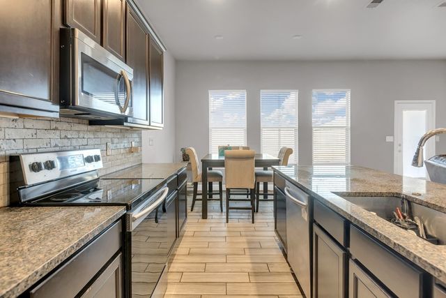 6912 Ranch Ave, Midland, TX 79705