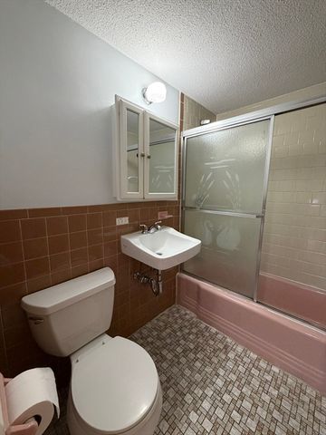 685 Moody Street 11, Waltham, MA 02453