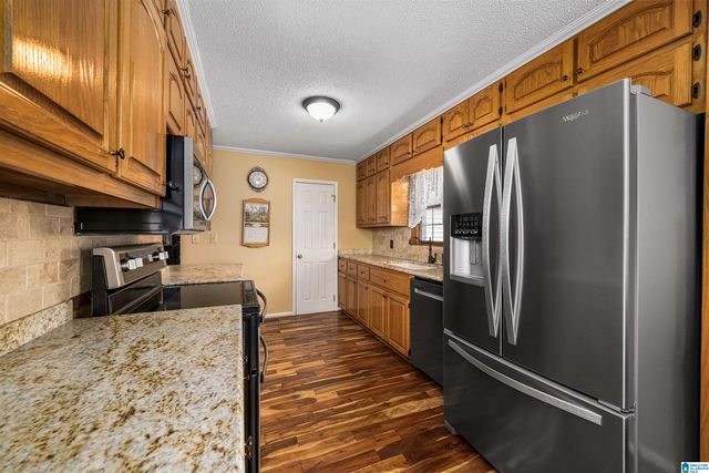 401 LAKESHORE LANE, Oneonta, AL 35121
