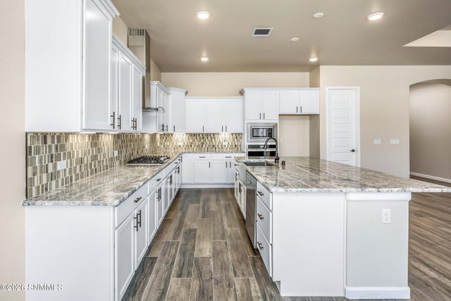 4141 Desert Falls Road, Las Cruces, NM 88011