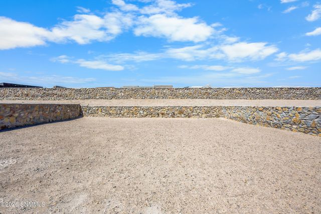 4141 Desert Falls Road, Las Cruces, NM 88011