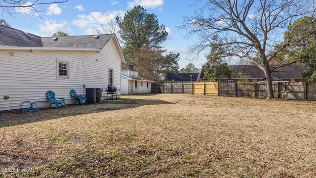 409 S Alford Avenue, Kenly, NC 27542