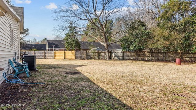 409 S Alford Avenue, Kenly, NC 27542