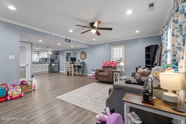 409 S Alford Avenue, Kenly, NC 27542