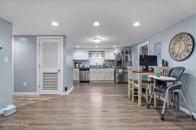 409 S Alford Avenue, Kenly, NC 27542