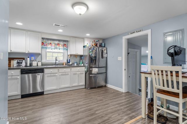 409 S Alford Avenue, Kenly, NC 27542