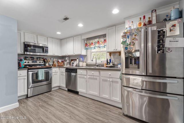 409 S Alford Avenue, Kenly, NC 27542