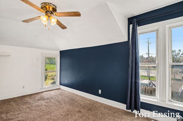 1007 E Kent Road, Greenville, MI 48838