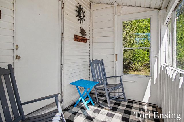 1007 E Kent Road, Greenville, MI 48838