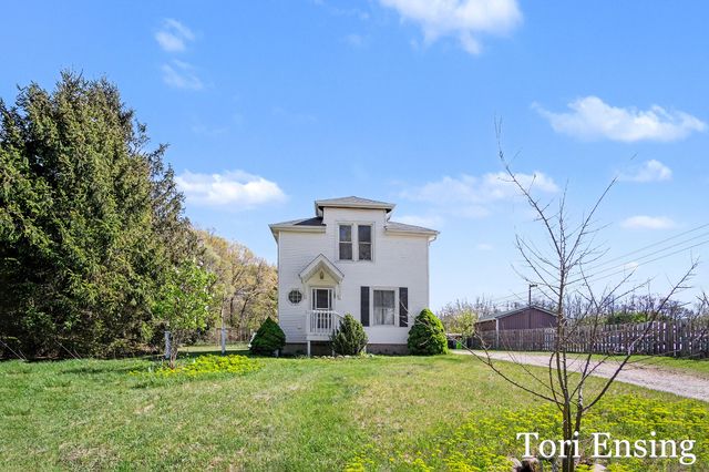 1007 E Kent Road, Greenville, MI 48838