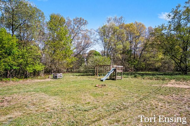 1007 E Kent Road, Greenville, MI 48838