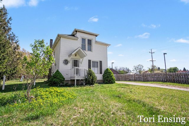 1007 E Kent Road, Greenville, MI 48838