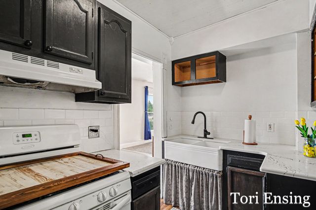 1007 E Kent Road, Greenville, MI 48838