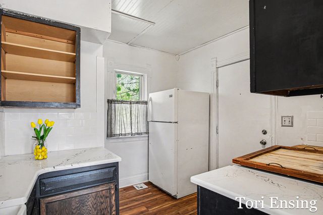 1007 E Kent Road, Greenville, MI 48838