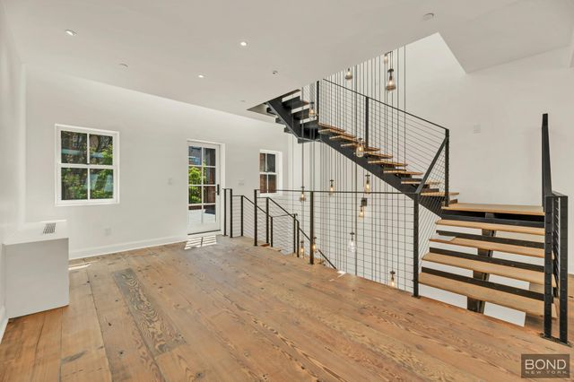 90 Charles Street, New York City, NY 10014