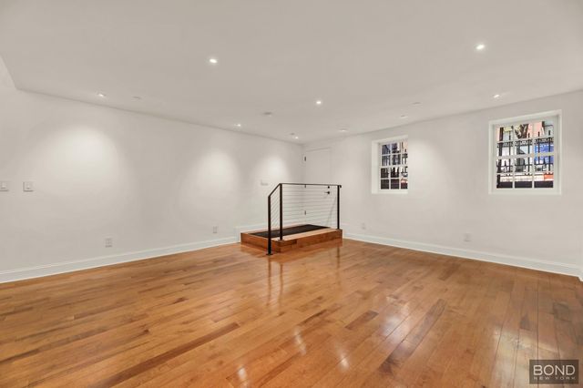 90 Charles Street, New York City, NY 10014