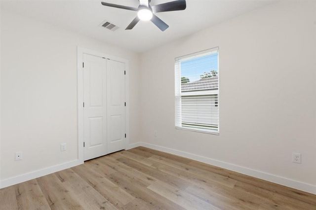 222 W Brimstone Street, Sulphur, LA 70663
