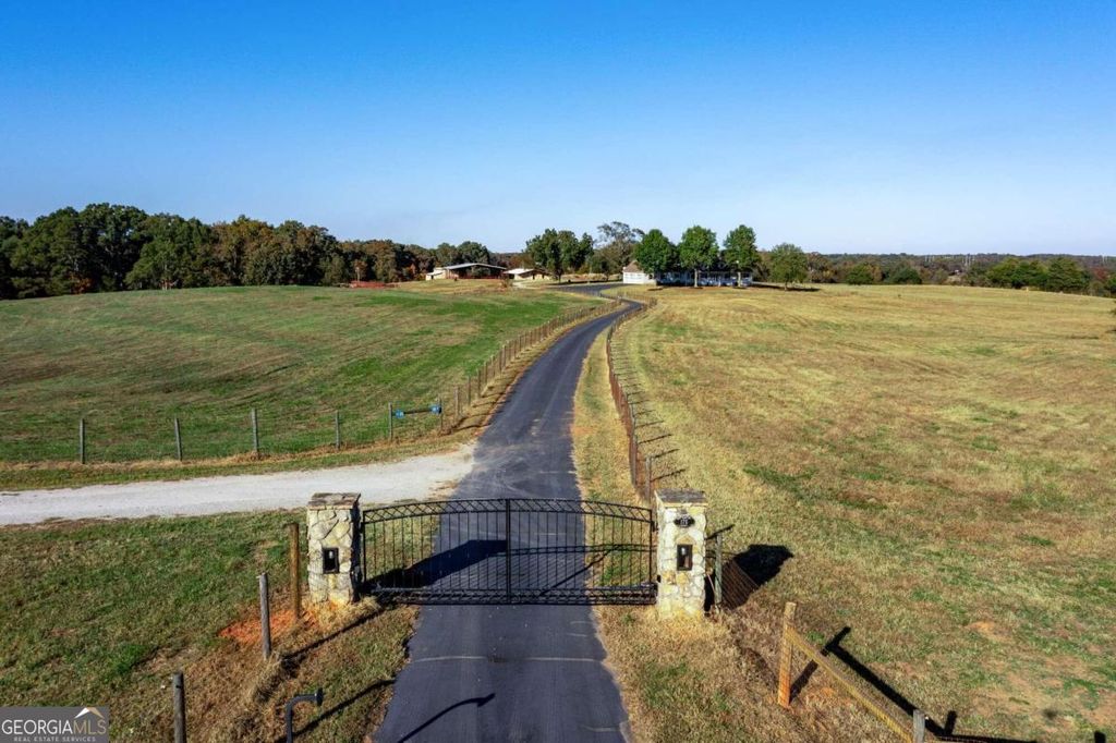 173 & 175 Deer Creek Farms Road, Hartwell, GA 30643 — photo 2