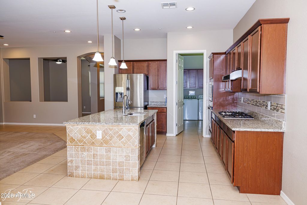 381 E Bellerive Place, Chandler, AZ 85249 — photo 4