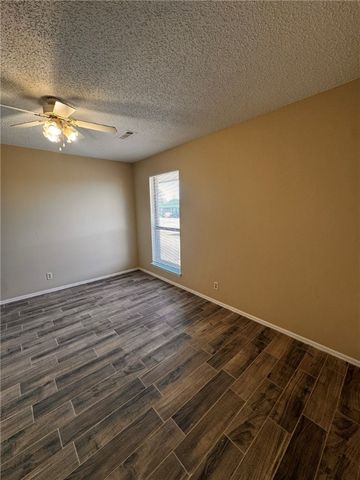 1818 S 13th Place, Rogers, AR 72758