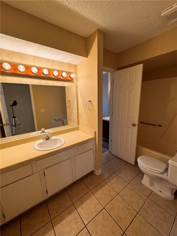 1818 S 13th Place, Rogers, AR 72758