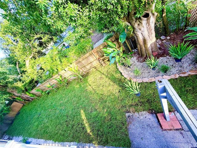 1557 ROBINSON DRIVE N, St Petersburg, FL 33710