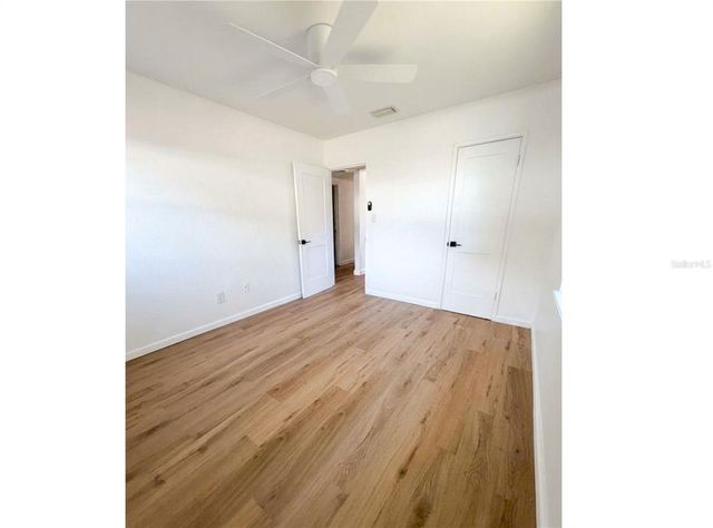 870 86TH AVENUE N, St Petersburg, FL 33702