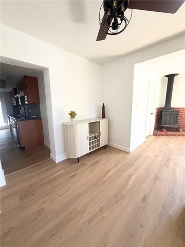 870 86TH AVENUE N, St Petersburg, FL 33702