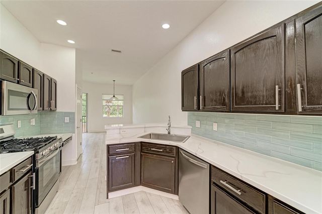 8261 MIRAMAR WAY 202, Lakewood Ranch, FL 34202