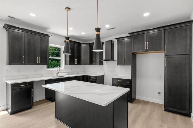 2873 Cove Circle, Beavercreek, OH 45431