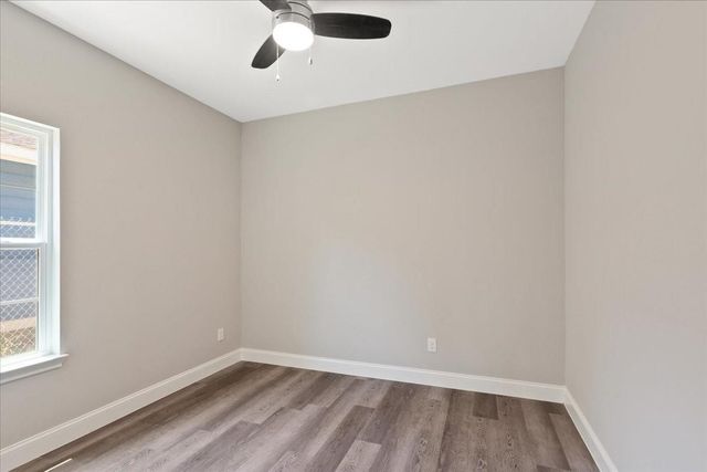 7919 N kiska Street, Dallas, TX 75216
