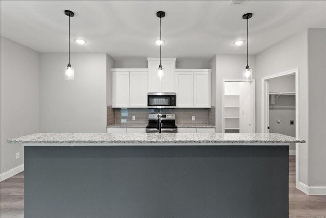 7919 N kiska Street, Dallas, TX 75216