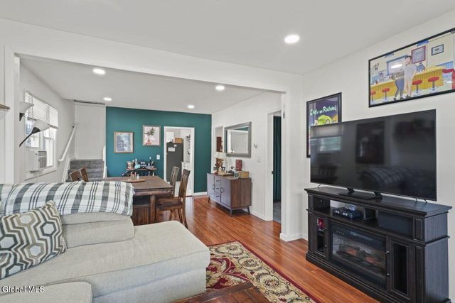 842 Adams Street, Rotterdam, NY 12306