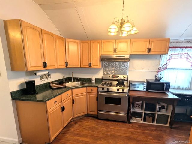 3287 Radio Drive, Bronx, NY 10465