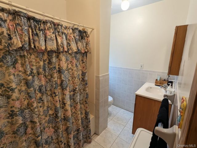 3287 Radio Drive, Bronx, NY 10465