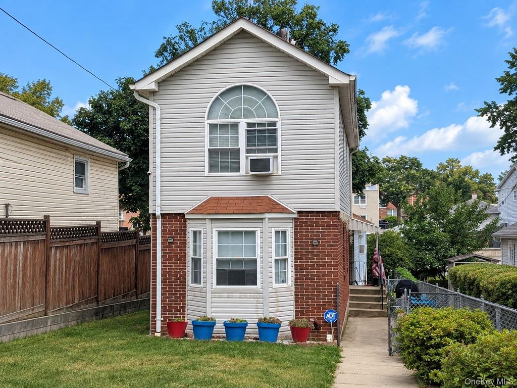 3287 Radio Drive, Bronx, NY 10465 — exterior