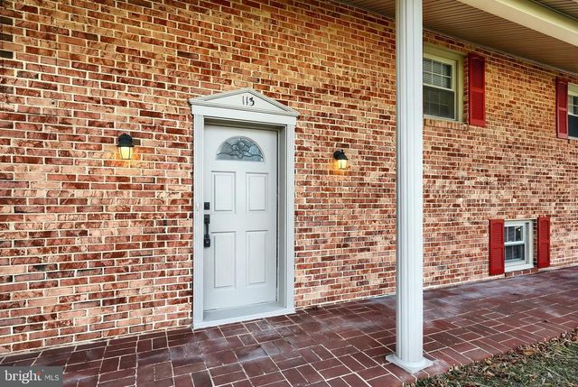 113 BRANT DR, Dallastown, PA 17313