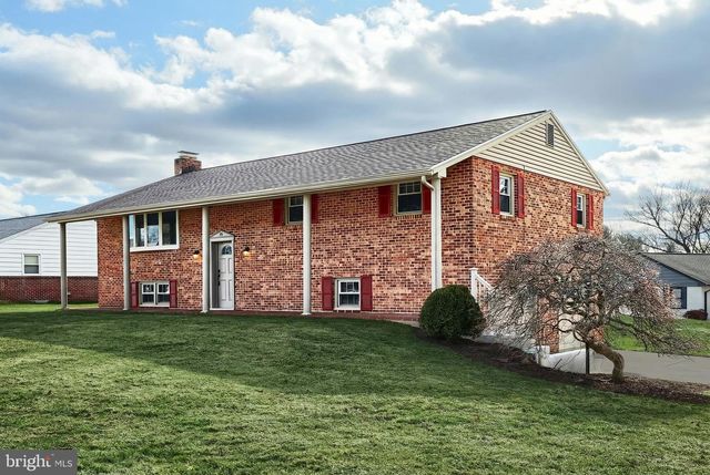 113 BRANT DR, Dallastown, PA 17313