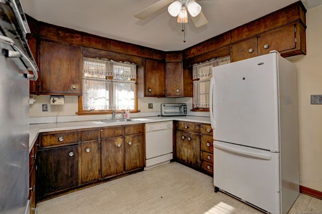 3 Pam Bar Drive, Shelton, CT 06484