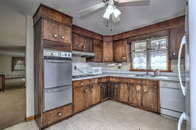 3 Pam Bar Drive, Shelton, CT 06484