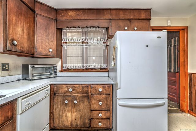 3 Pam Bar Drive, Shelton, CT 06484