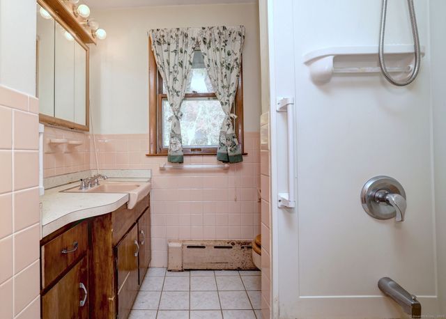 3 Pam Bar Drive, Shelton, CT 06484