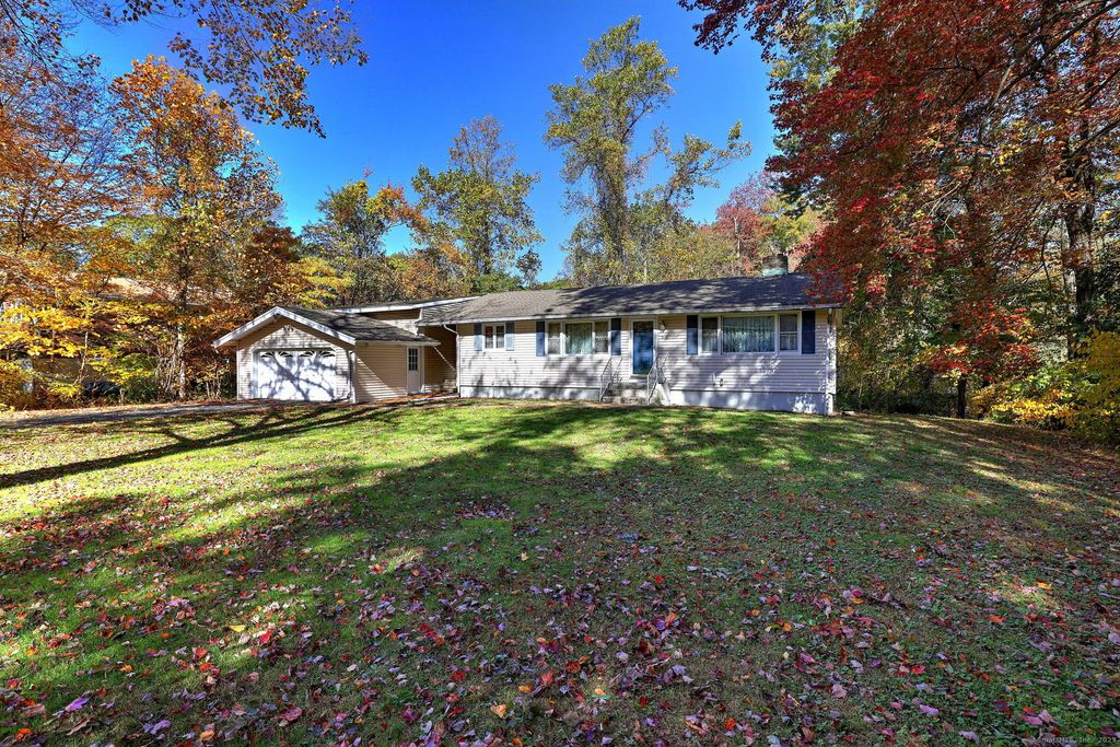3 Pam Bar Drive, Shelton, CT 06484