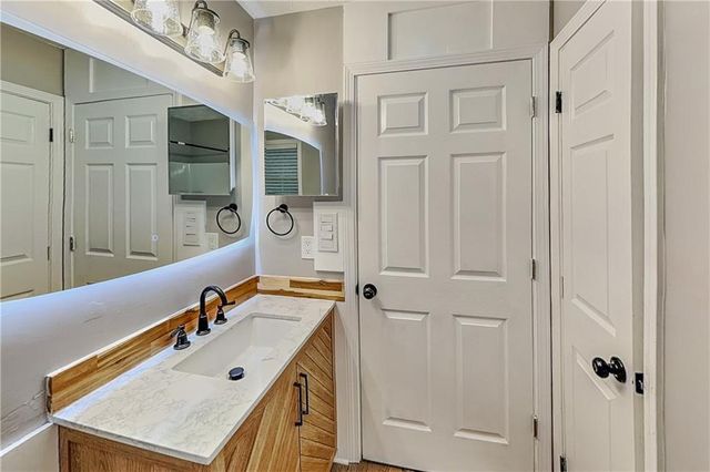 985 Crystal Water Drive, Lawrenceville, GA 30045