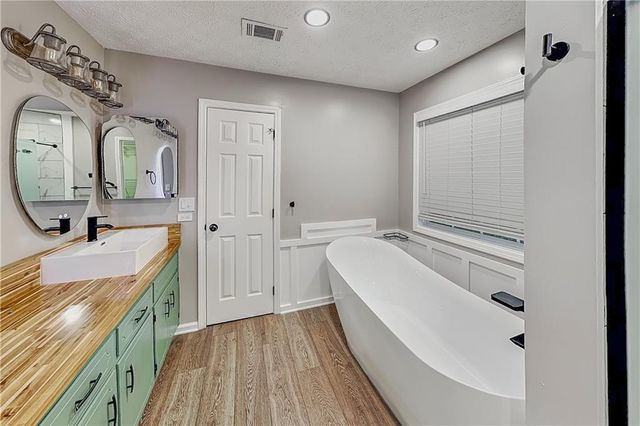 985 Crystal Water Drive, Lawrenceville, GA 30045