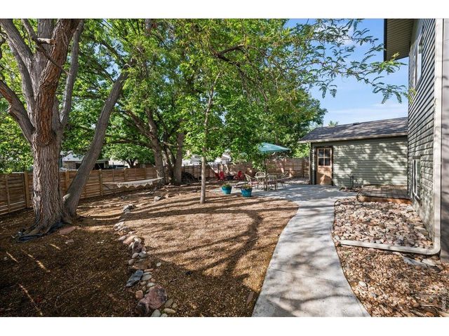 1100 Atlas Cir, Lafayette, CO 80026
